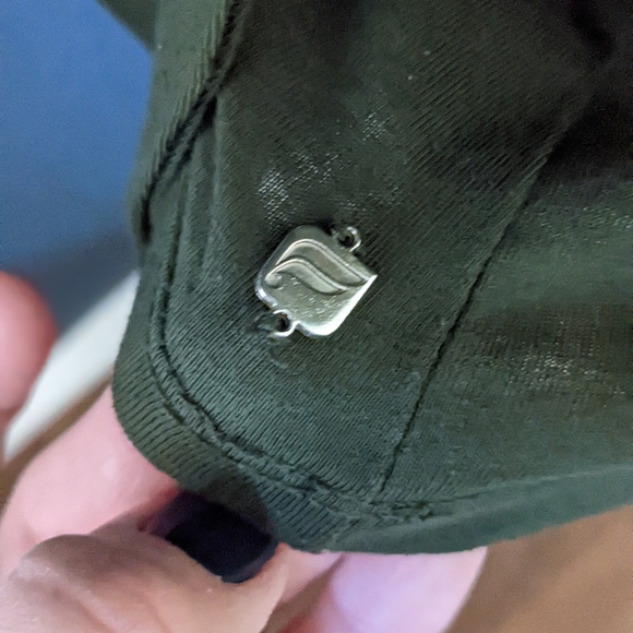 Army Green Fabletics Long Sleeve top Medium - Picture 4 of 5